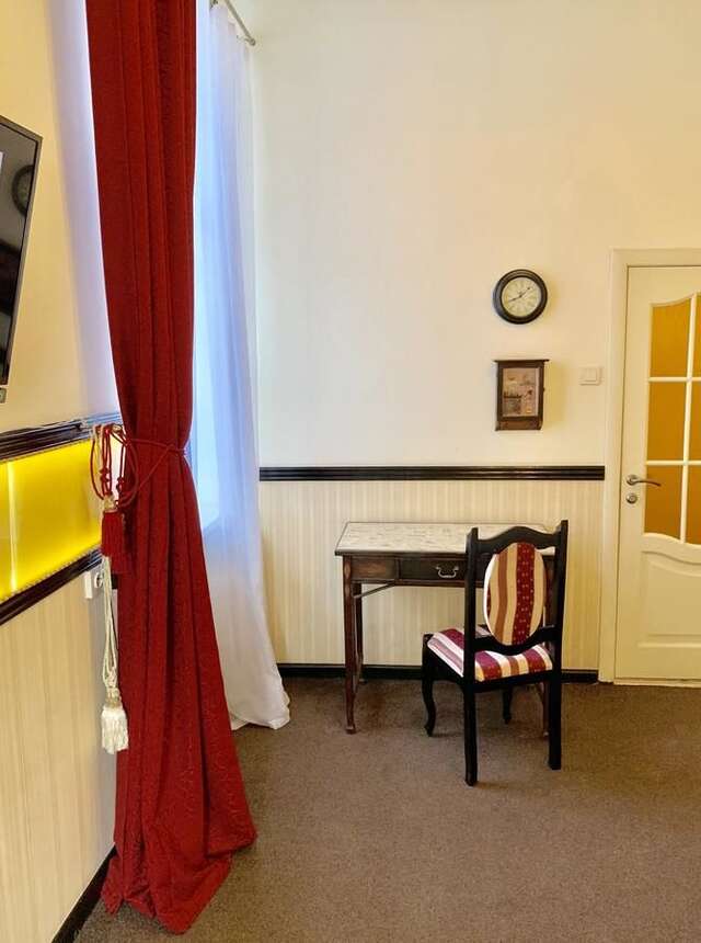 Апартаменты Apartment near the Opera House 2 separate bedrooms for 4 guests Львов-11